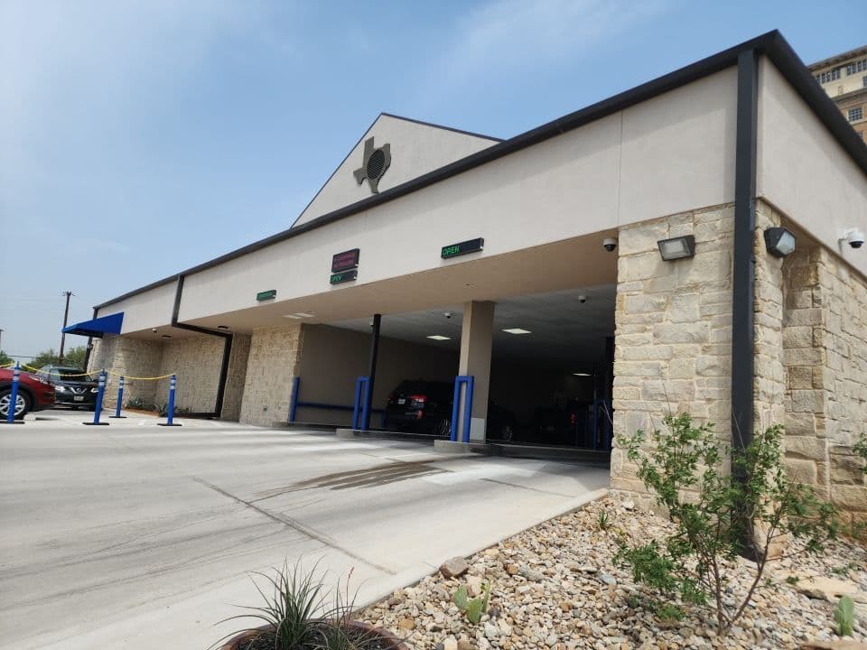 Gallery photos for National Bank Roof Replacement in Mineral Wells, TX: Image #4