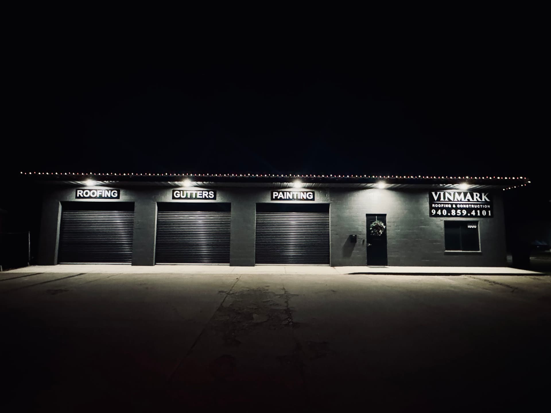 Vinmark Roofing and Construction Spreads Holiday Cheer